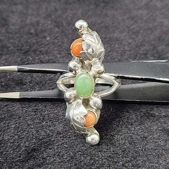 Vintage Native American Sterling Turquoise Coral Ring Leaf and Raindrops Design - Picture 3 of 11